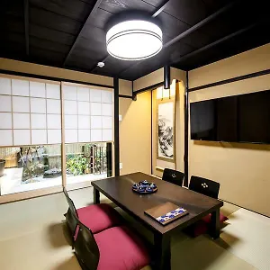 別荘 Miro Shichjo Hanabatakecho Tei, 京都市
